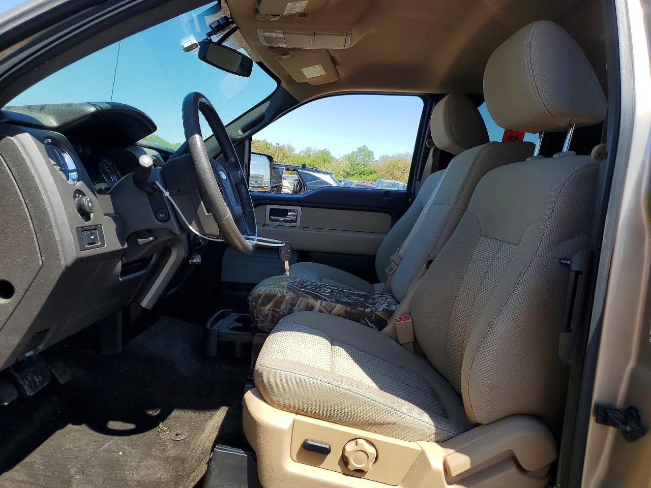 Ford F-150 Super Cab