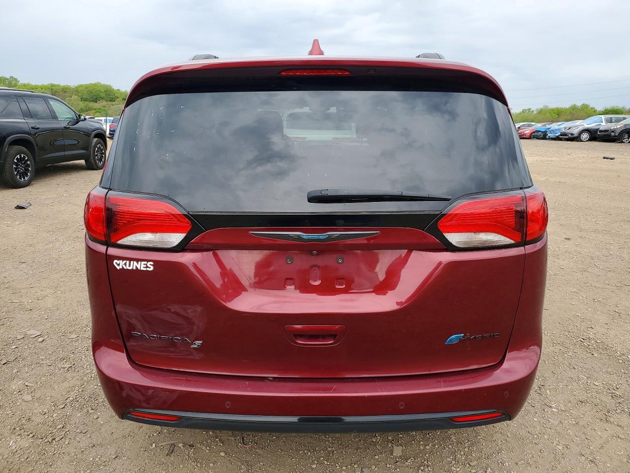 Chrysler Pacifica Hybrid Touring L