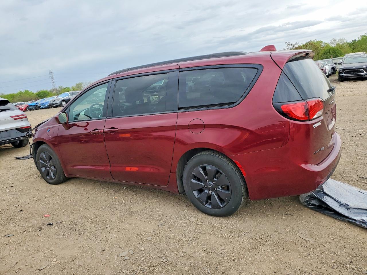 Chrysler Pacifica Hybrid Touring L