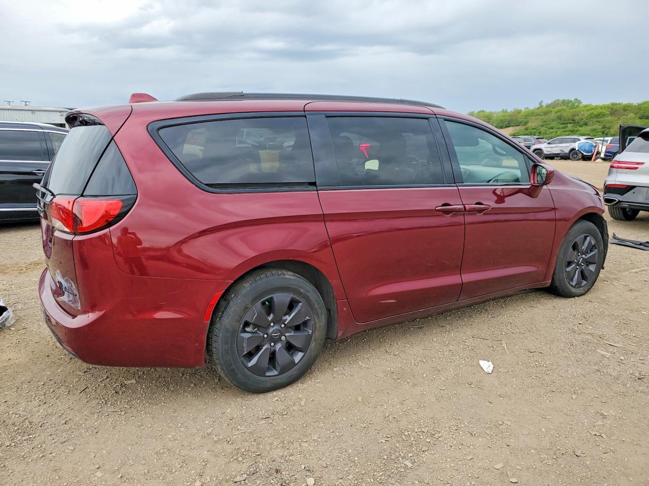 Chrysler Pacifica Hybrid Touring L