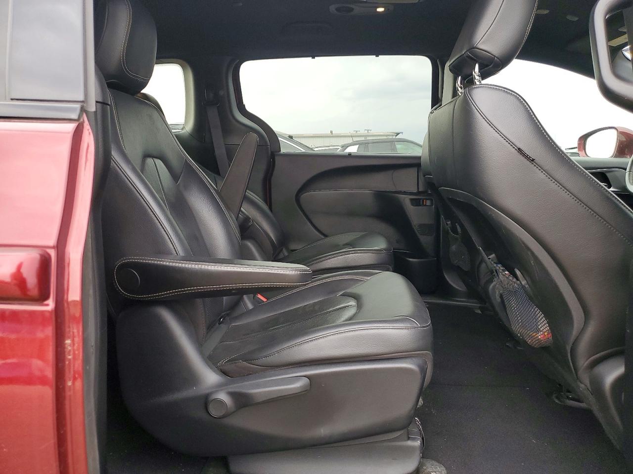Chrysler Pacifica Hybrid Touring L