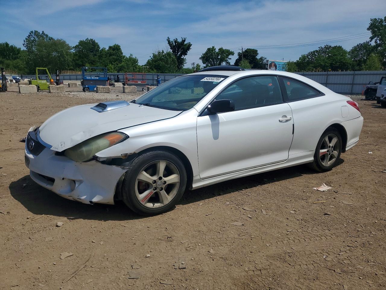 Salvage Toyota Camry Image
