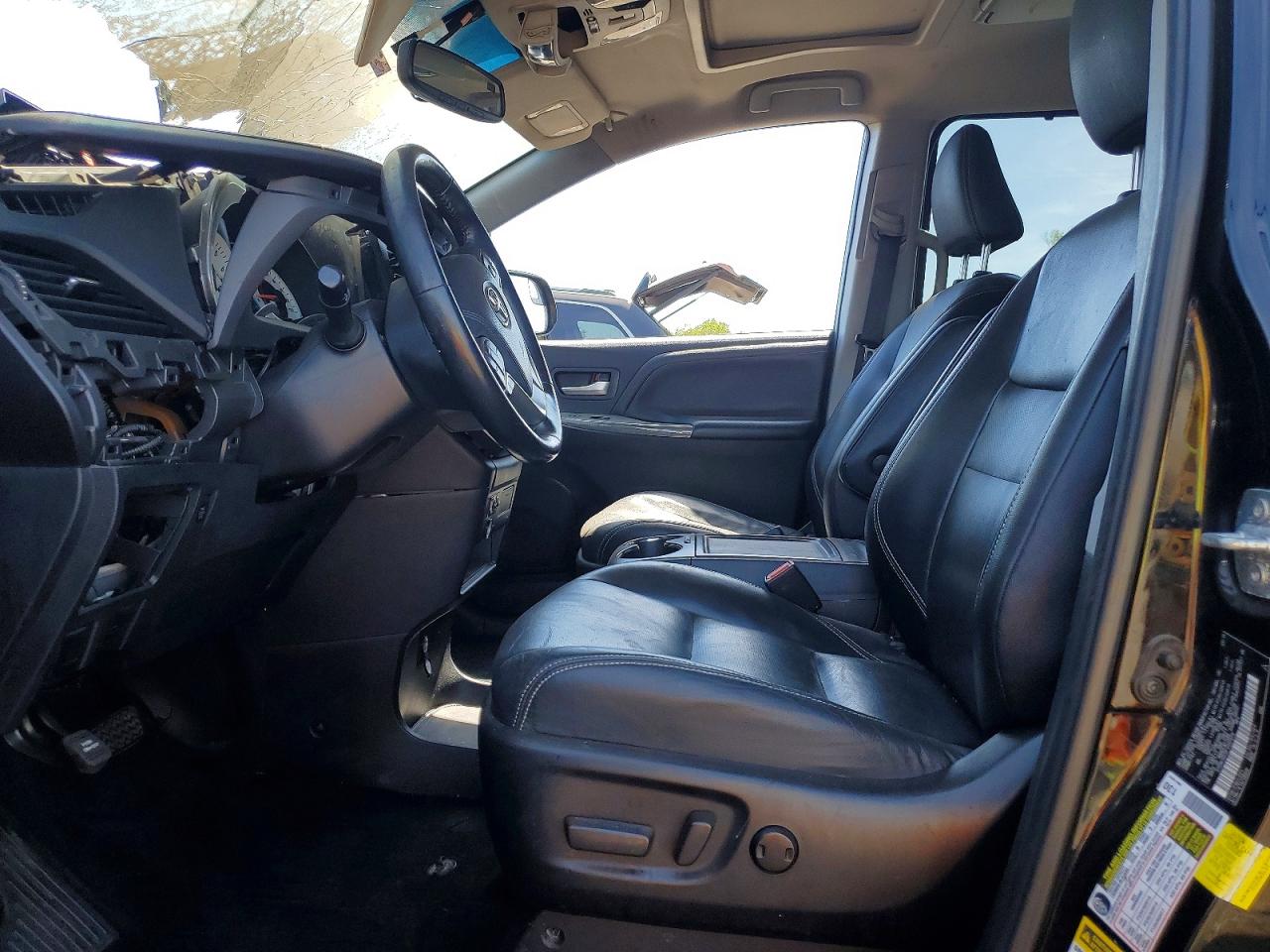 Toyota Sienna Sport