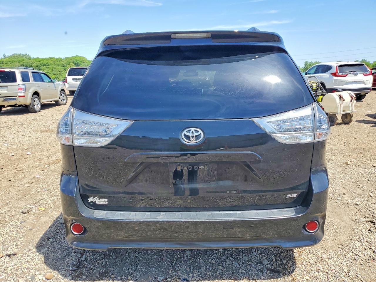 Toyota Sienna Sport