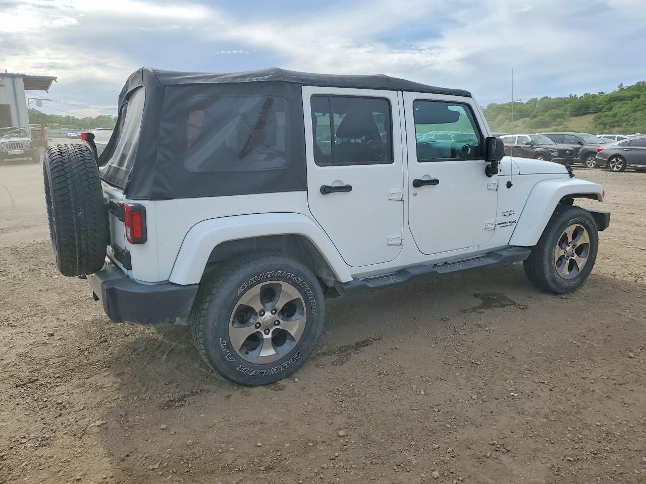Jeep Wrangler Sahara