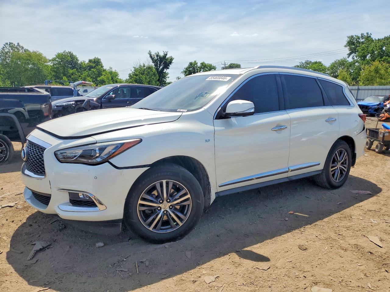 Salvage INFINITI Qx Image