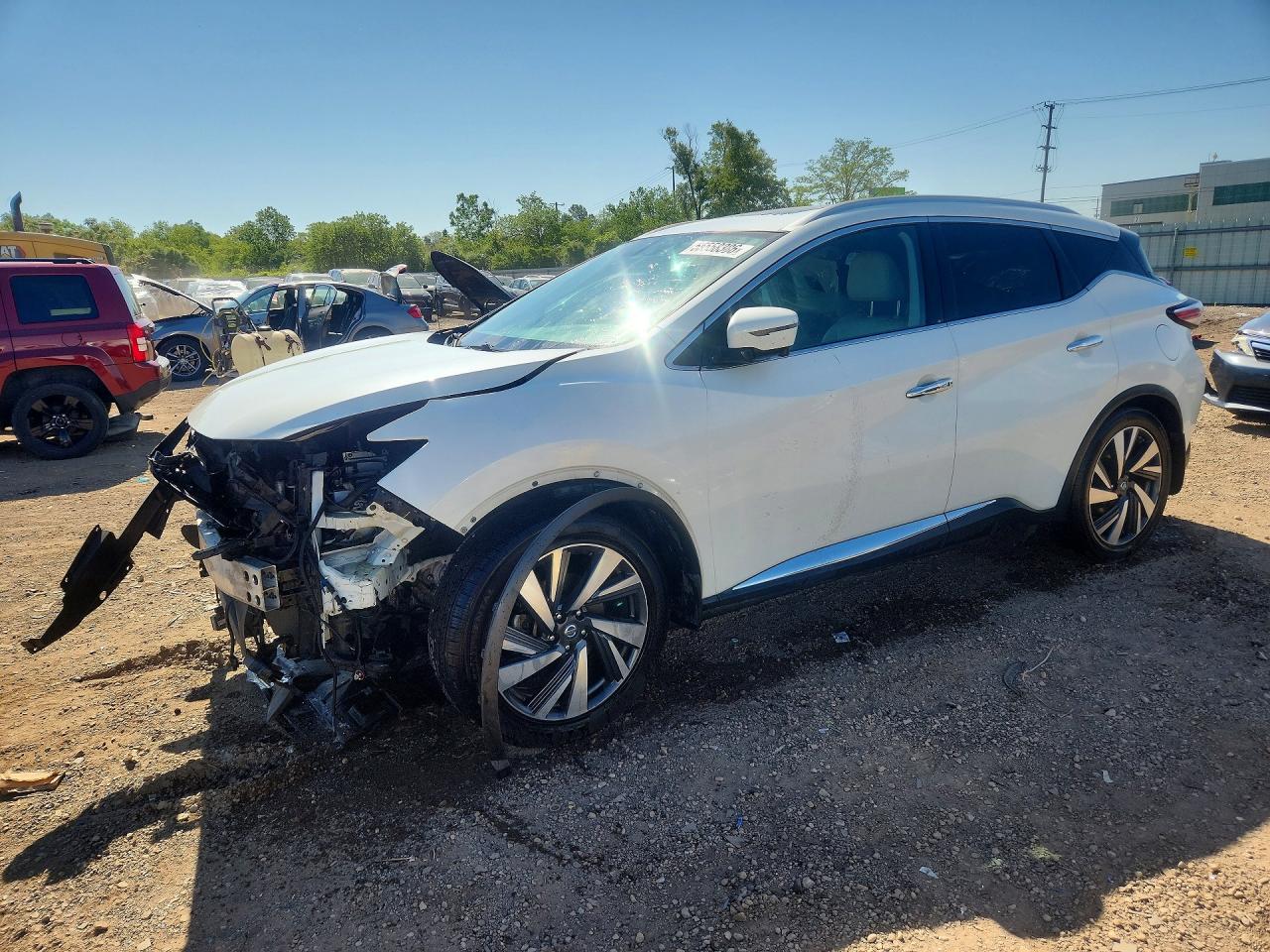 Salvage Nissan Murano Image