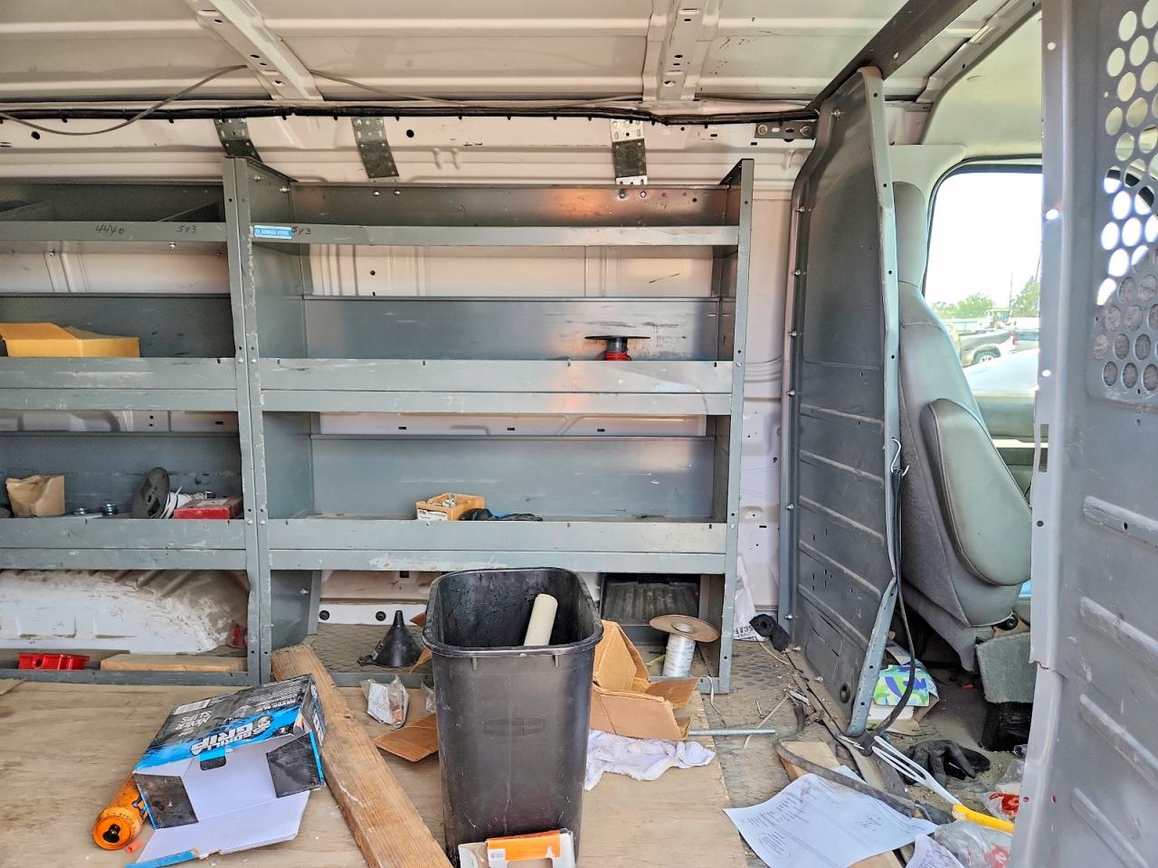 Ford Econoline E250 Van