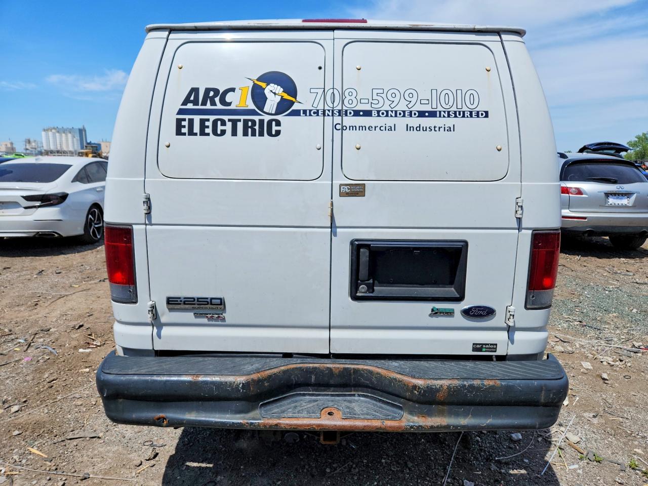 Ford Econoline E250 Van