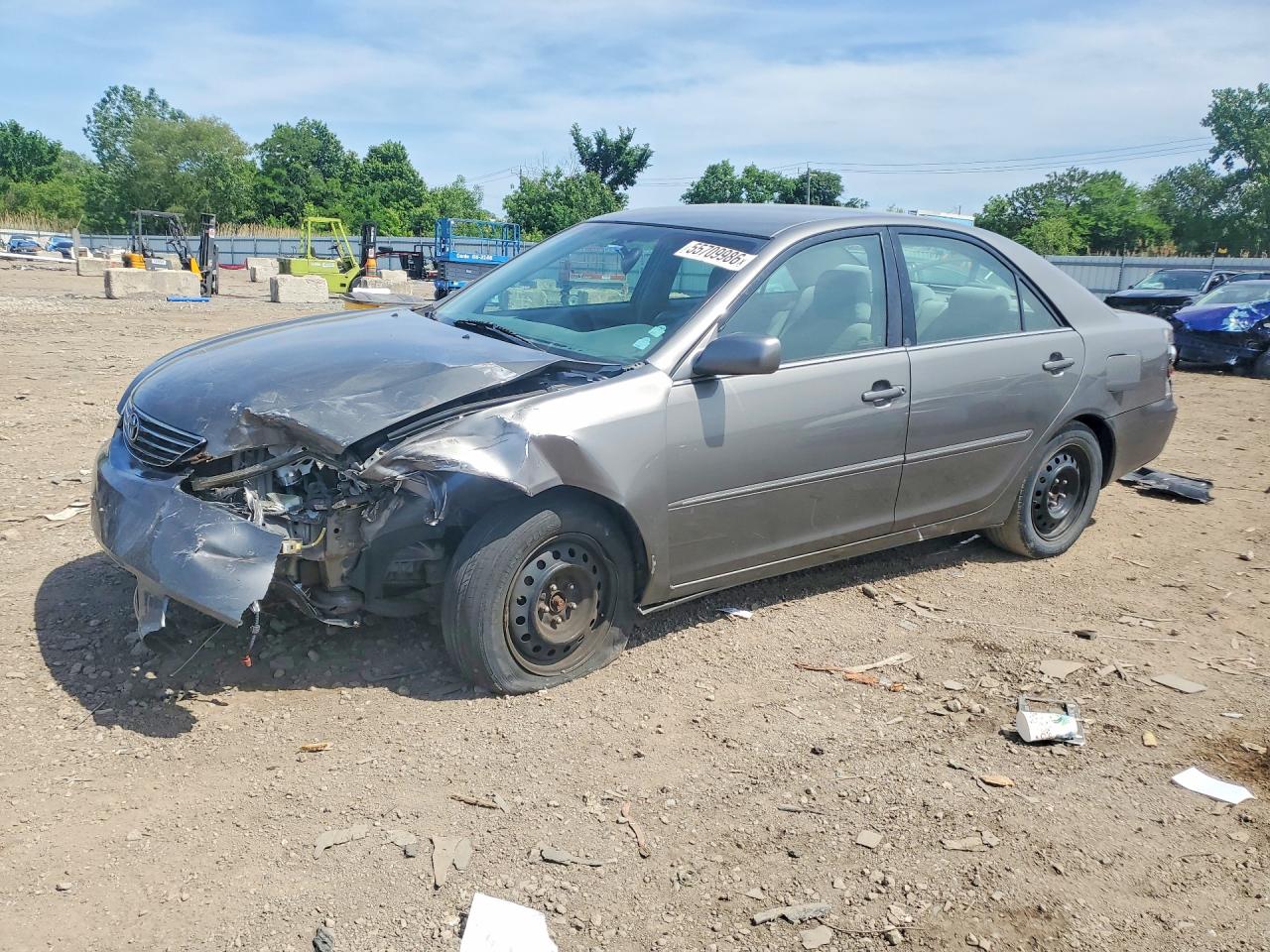 Salvage Toyota Camry Image