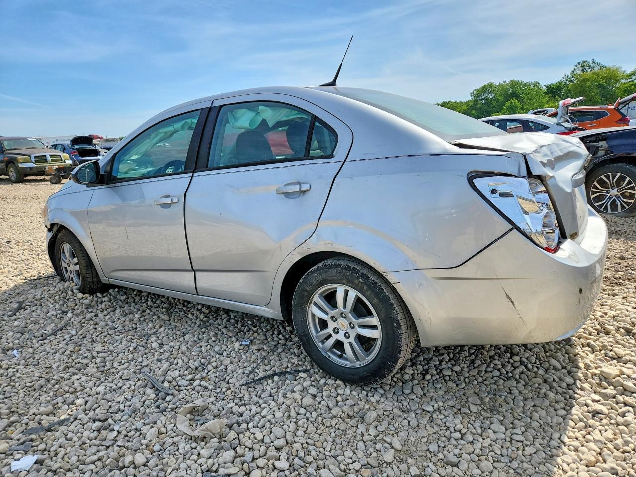 Chevrolet Sonic Ls