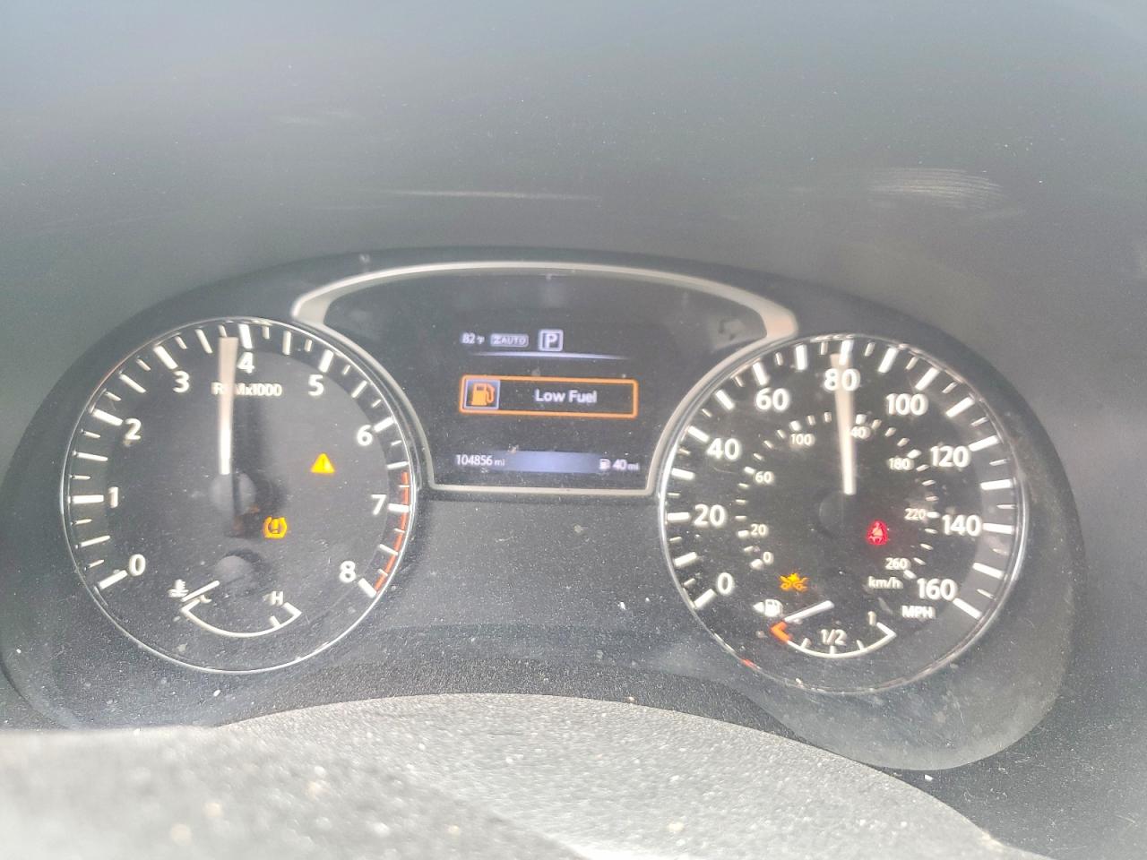 Nissan Pathfinder Sv