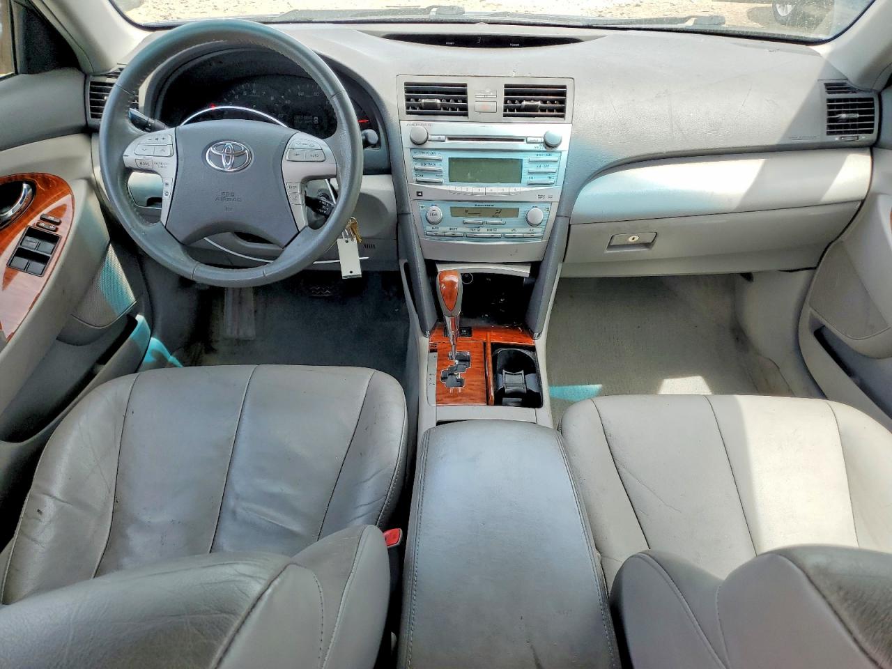 Toyota Camry Xle