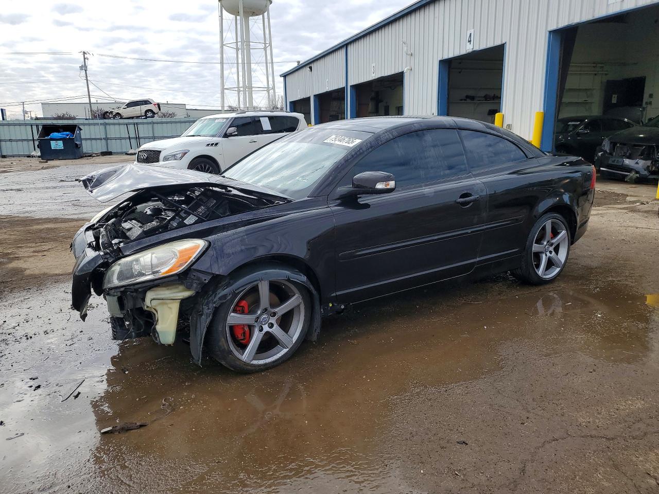 Salvage Volvo C70 Image