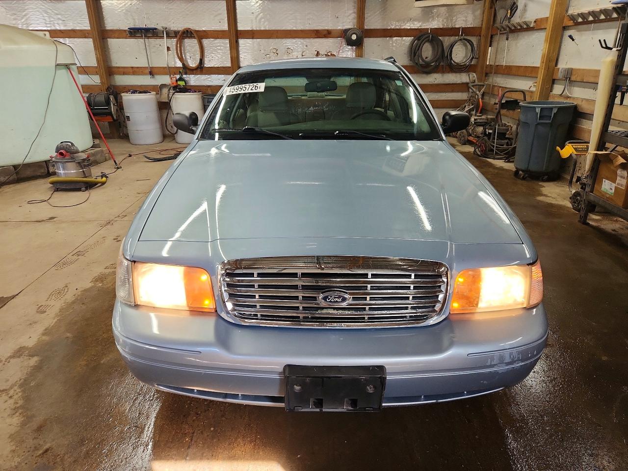 Ford Crown Vic Lx