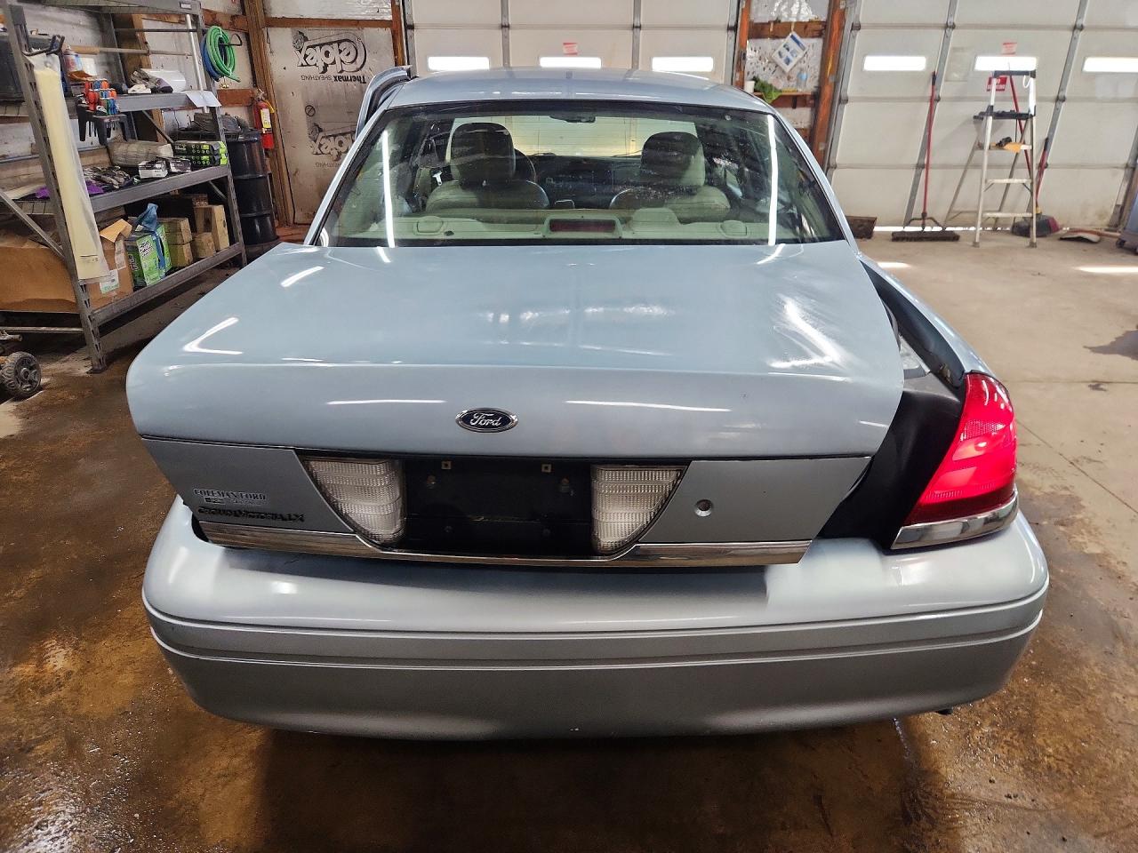 Ford Crown Vic Lx