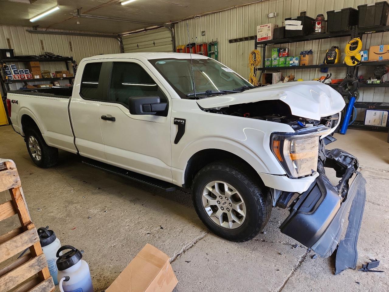Ford F-150 Super Cab