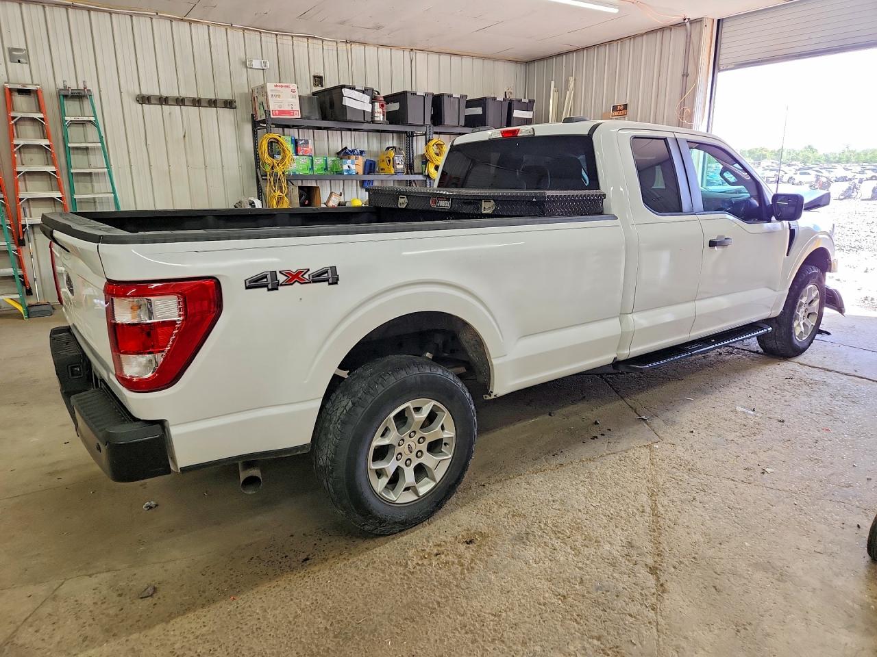 Ford F-150 Super Cab
