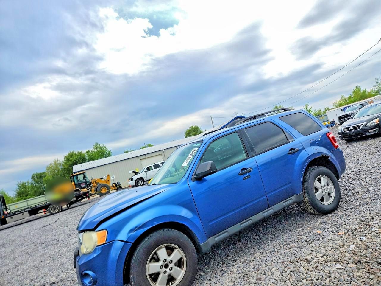 Salvage Ford Escape Image