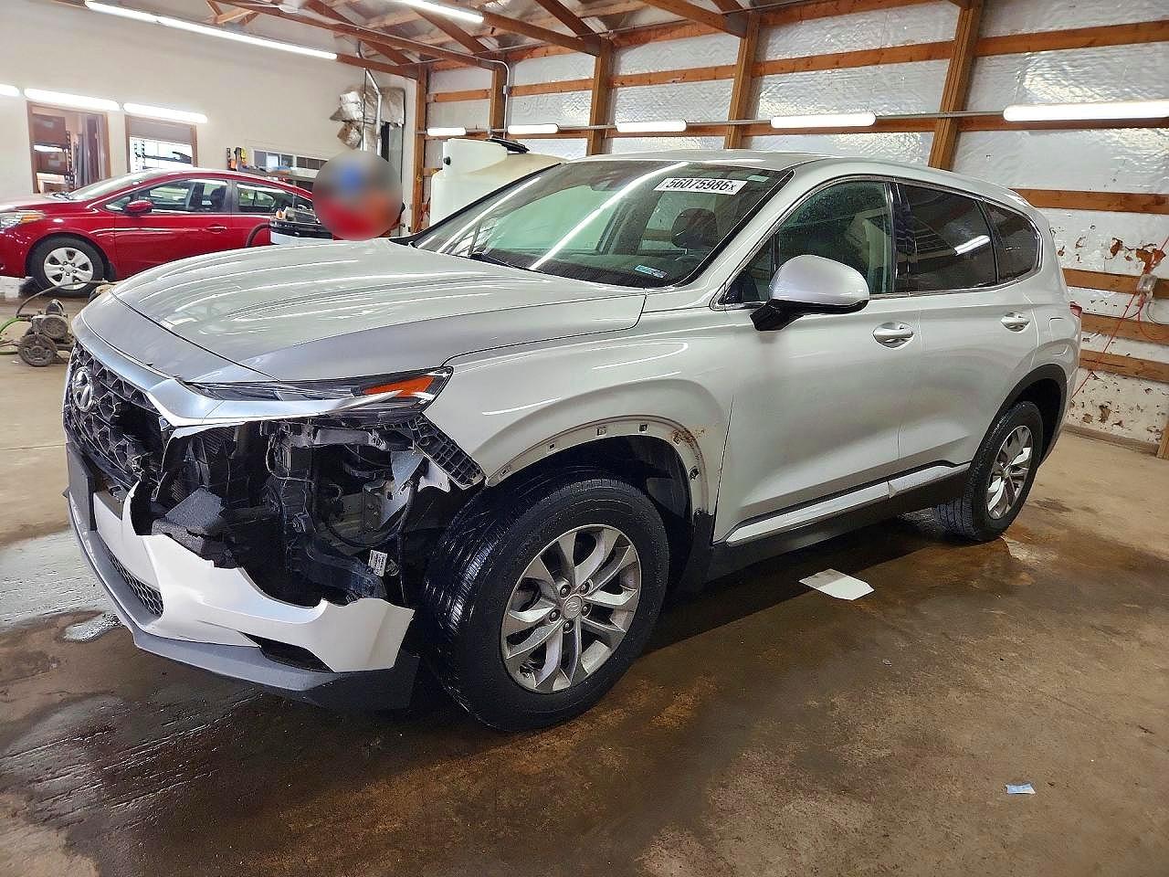 Salvage Hyundai SANTA FE Image