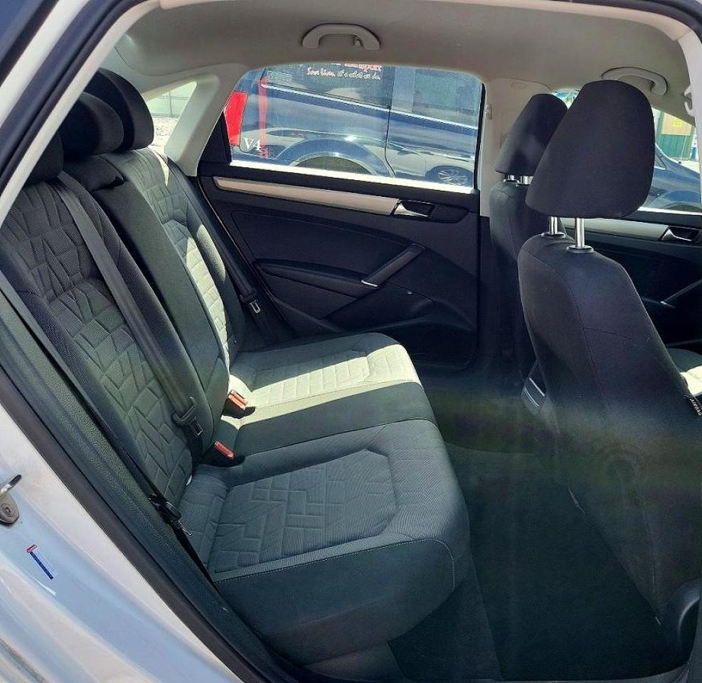 Volkswagen Passat S
