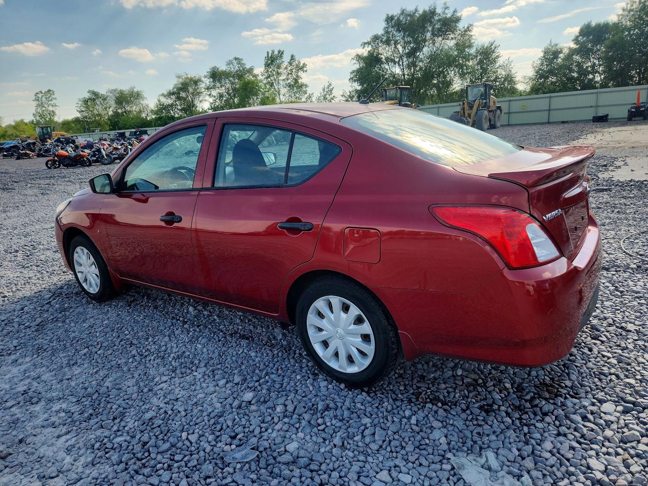Nissan Versa 1.6 S Plus