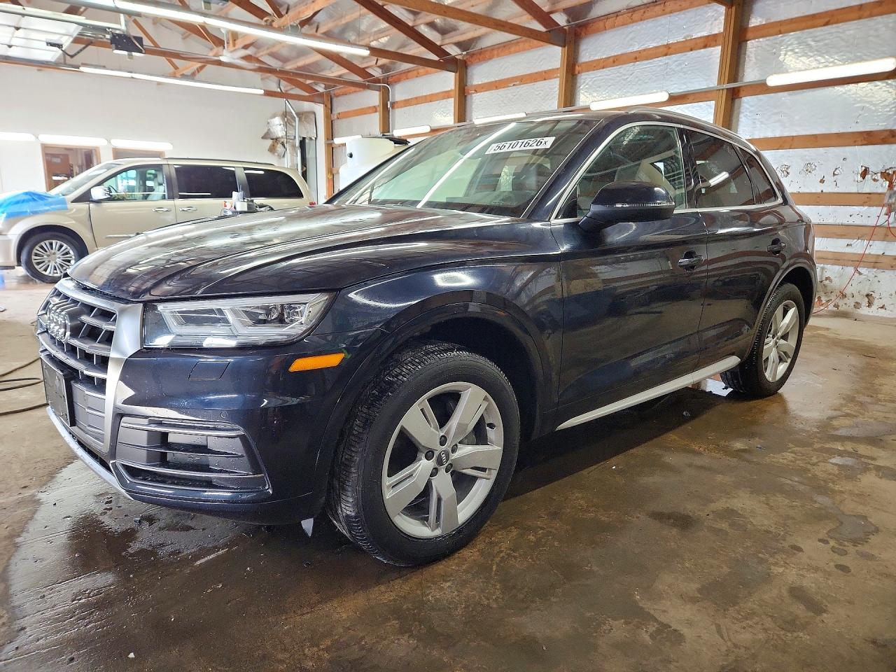 Salvage Audi Q5 Image