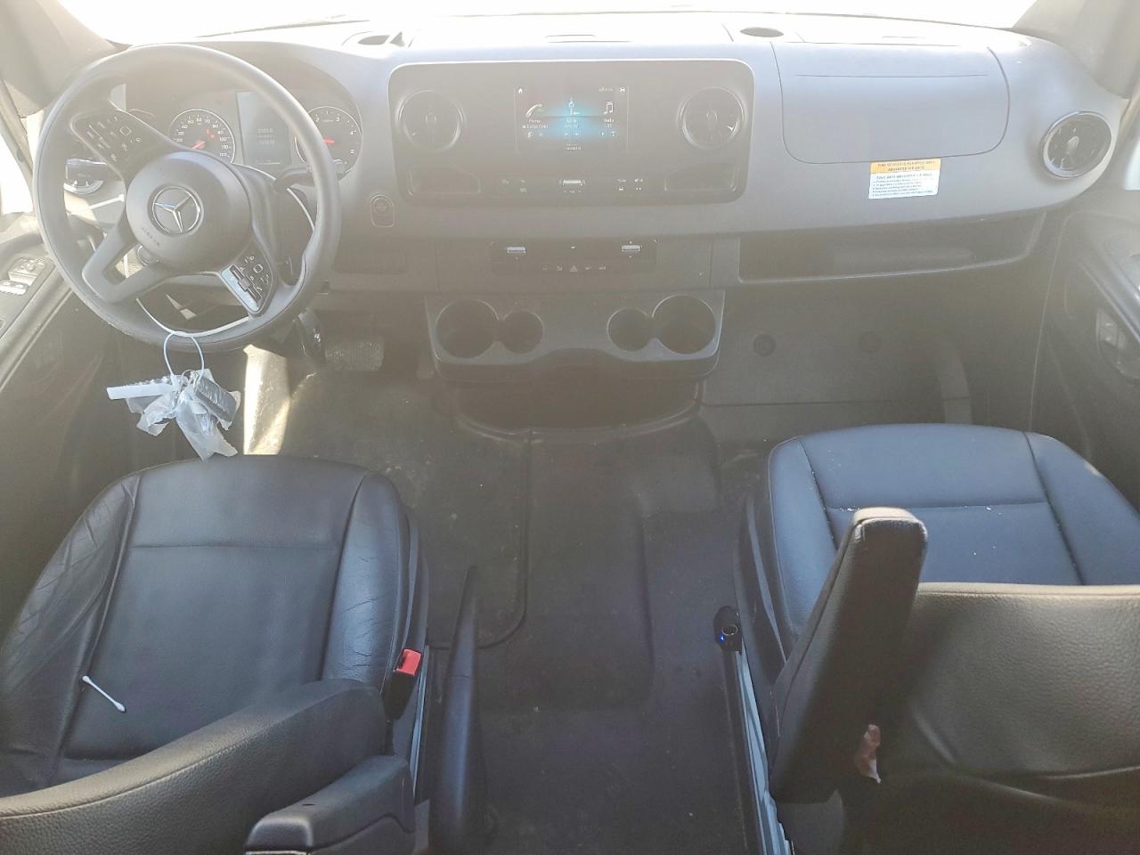 Mercedes-Benz Sprinter 2500