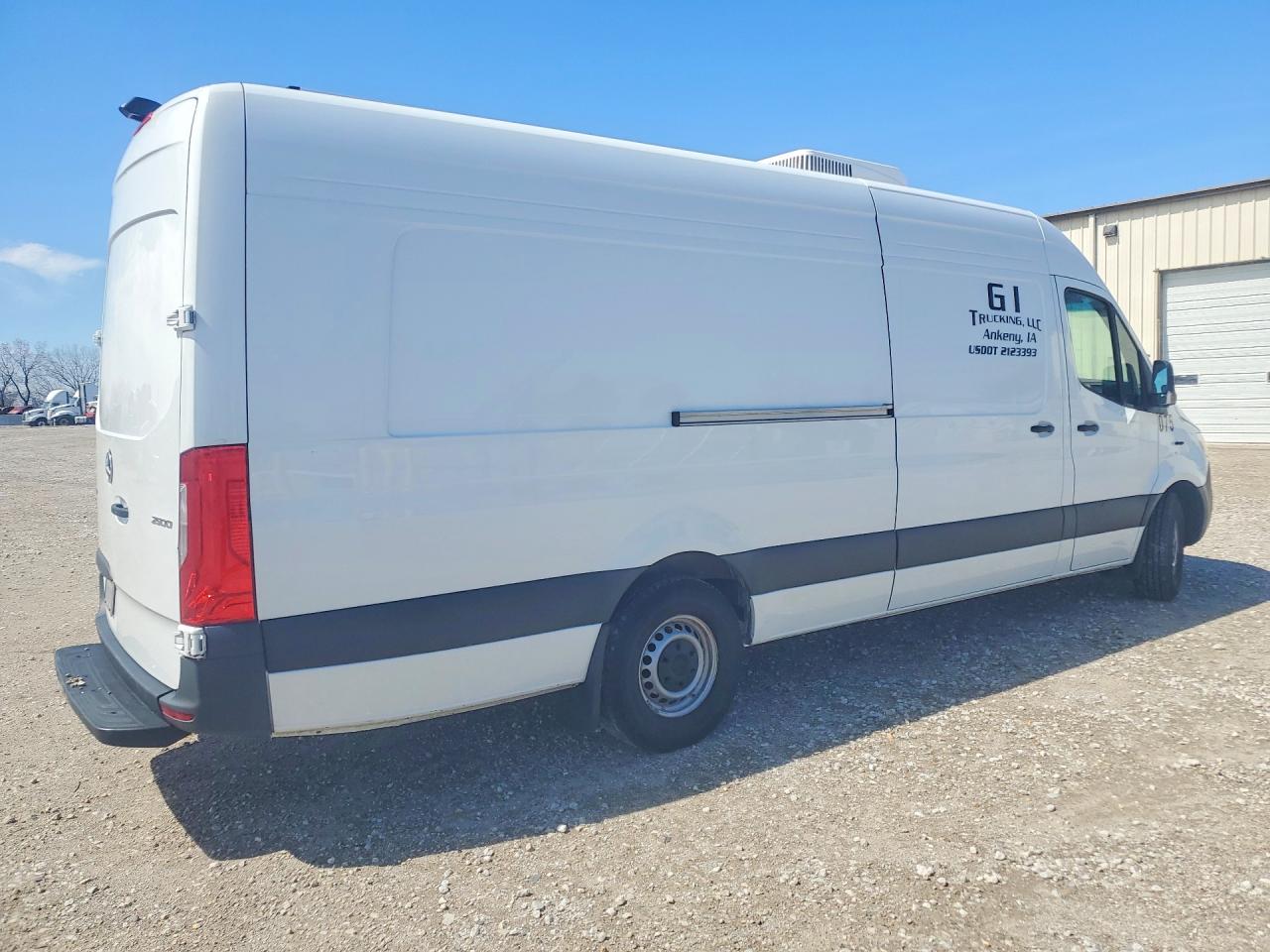 Mercedes-Benz Sprinter 2500