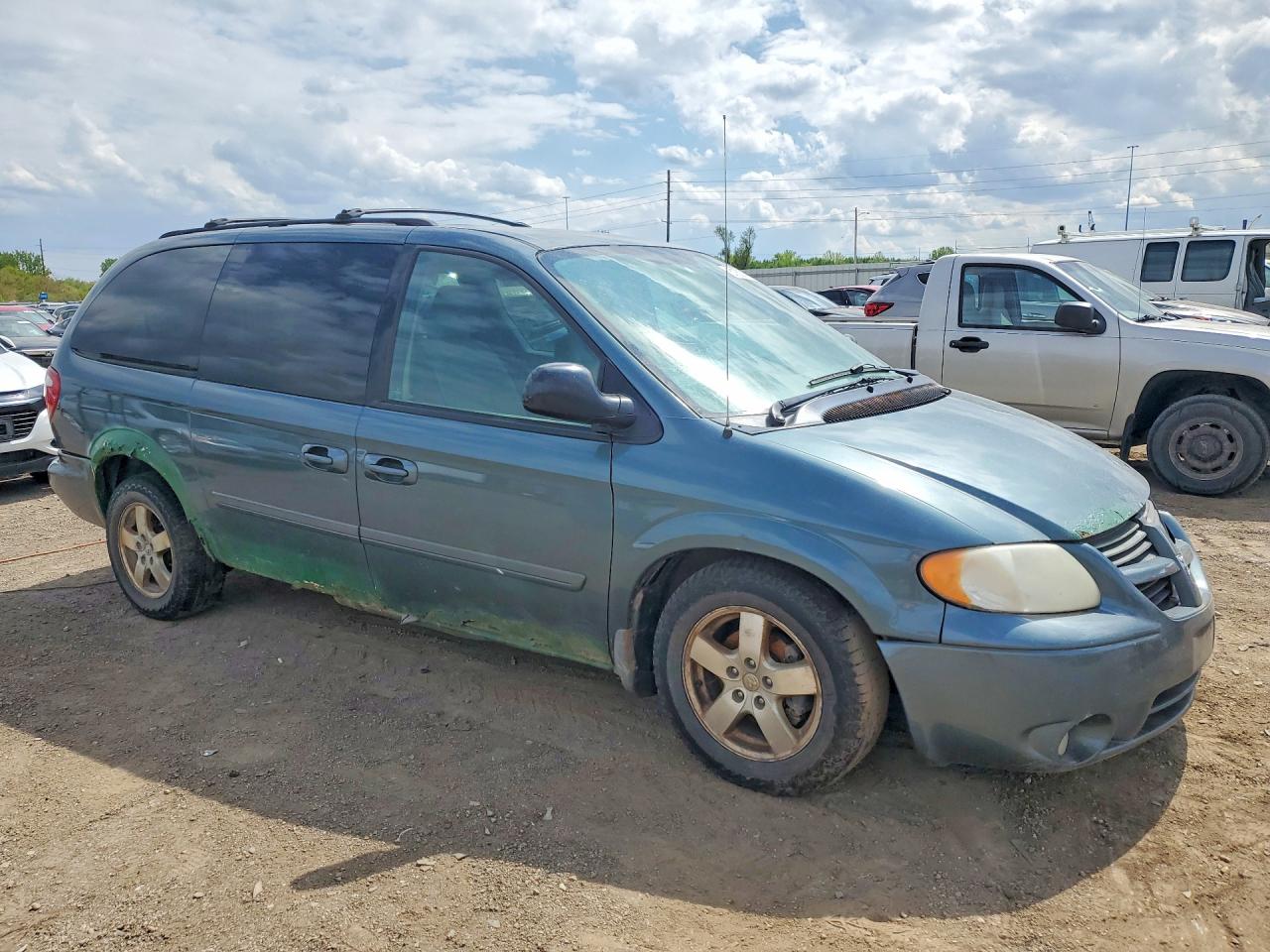 Dodge Caravan Sxt