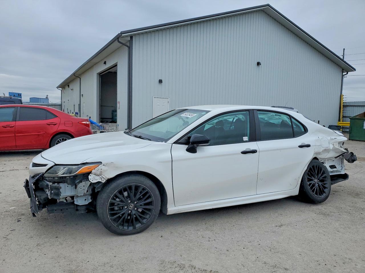 Salvage Toyota Camry Image