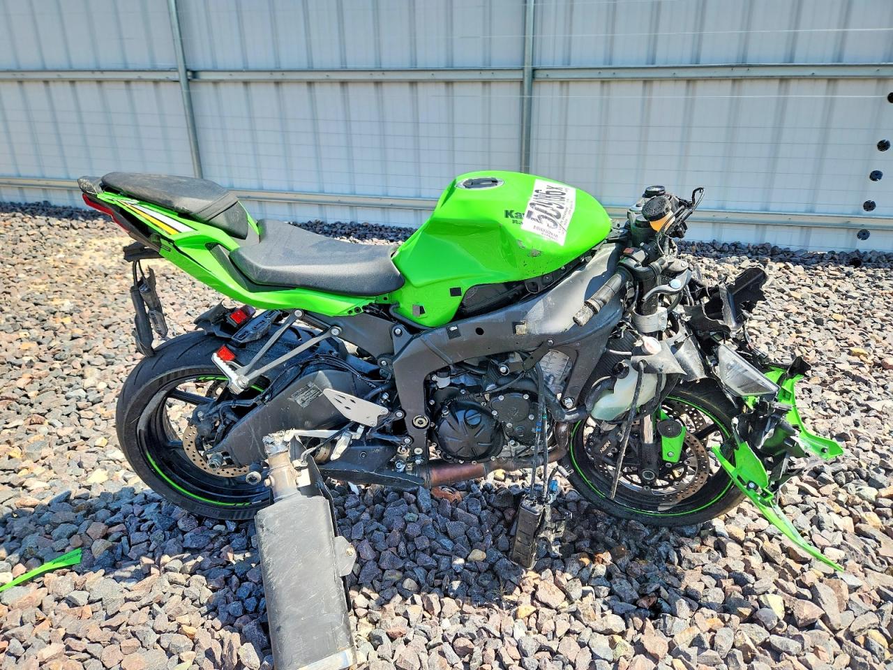 Salvage Kawasaki Ninja 600 Image
