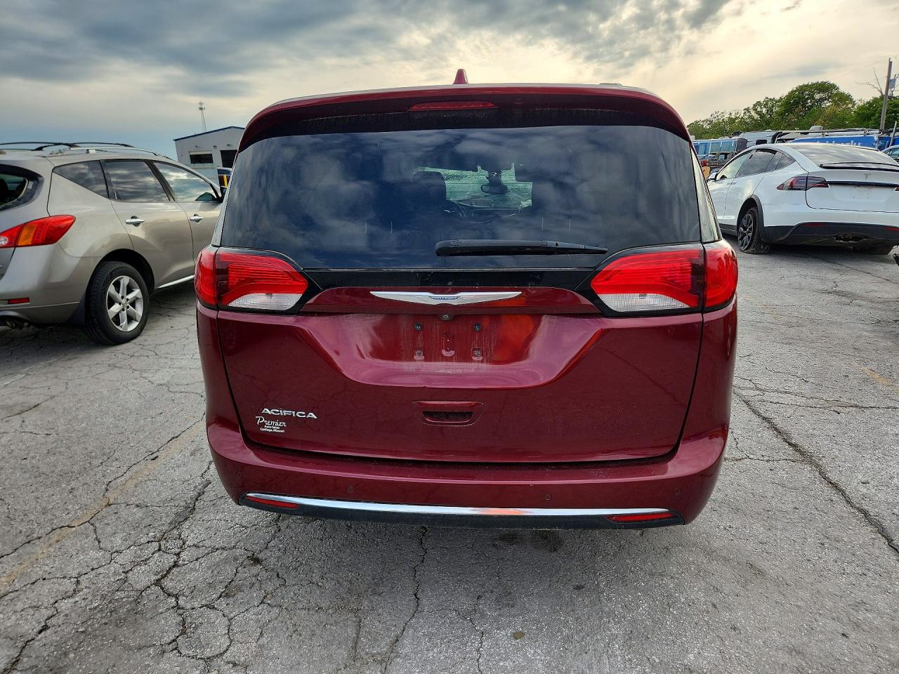 Chrysler Pacifica Touring L