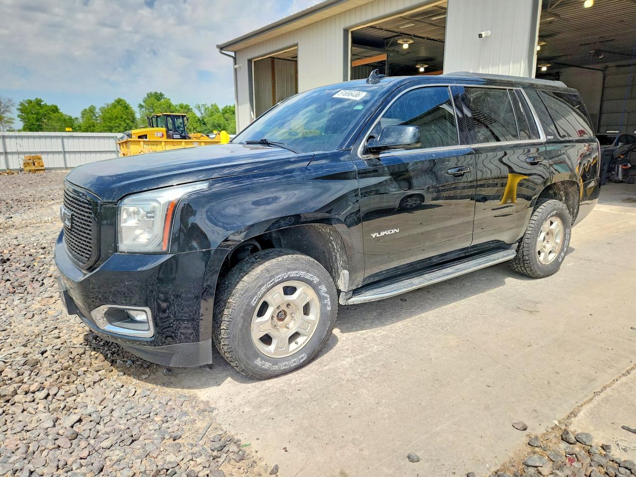 Salvage GMC Yukon Image