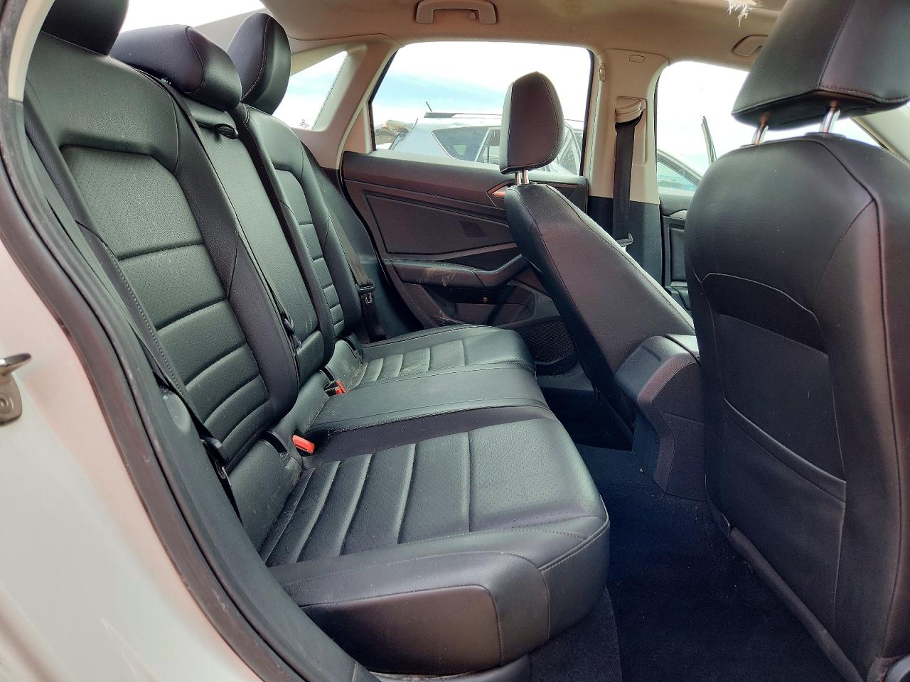 Volkswagen Jetta S