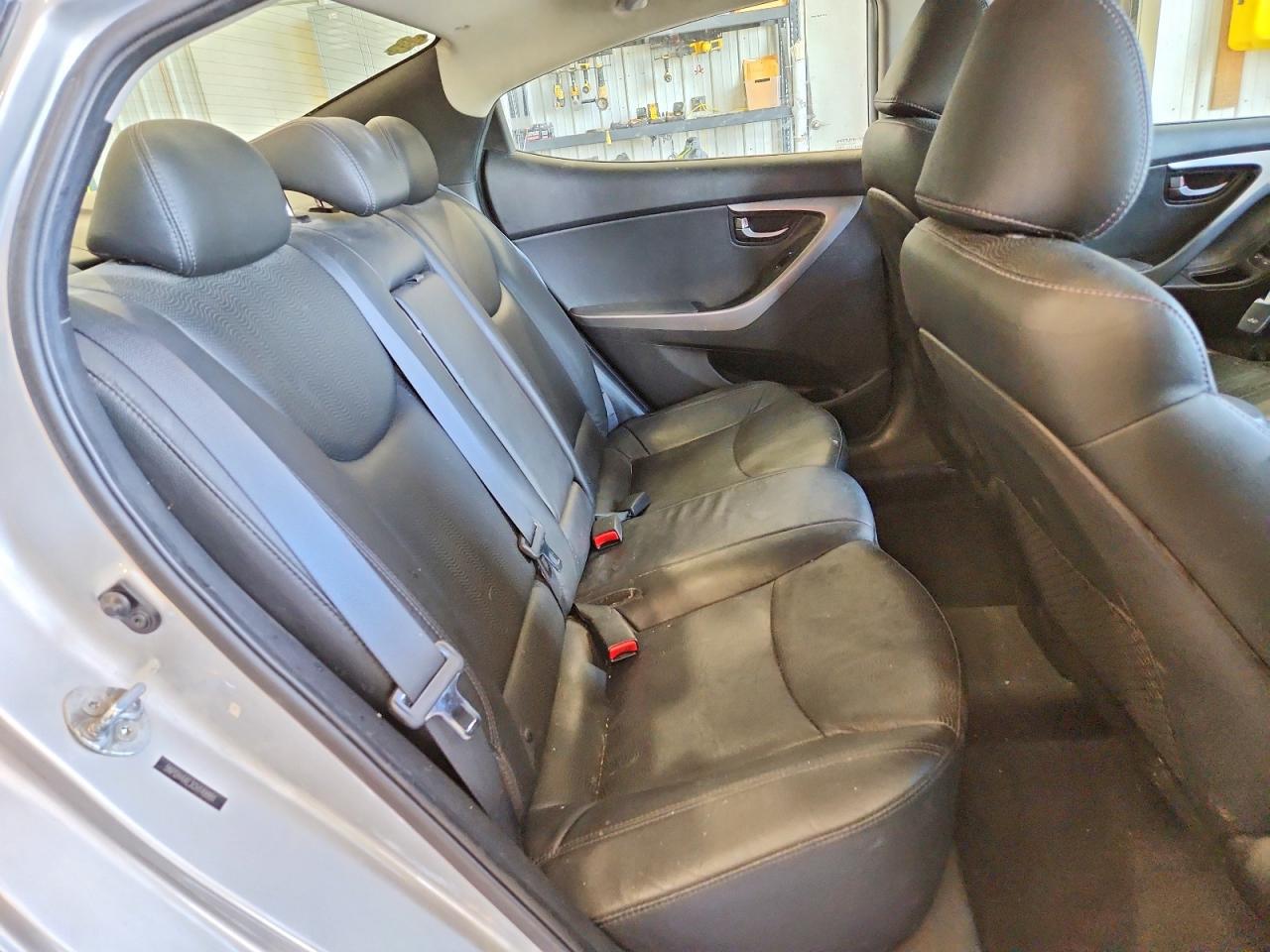 Hyundai ELANTRA Limited