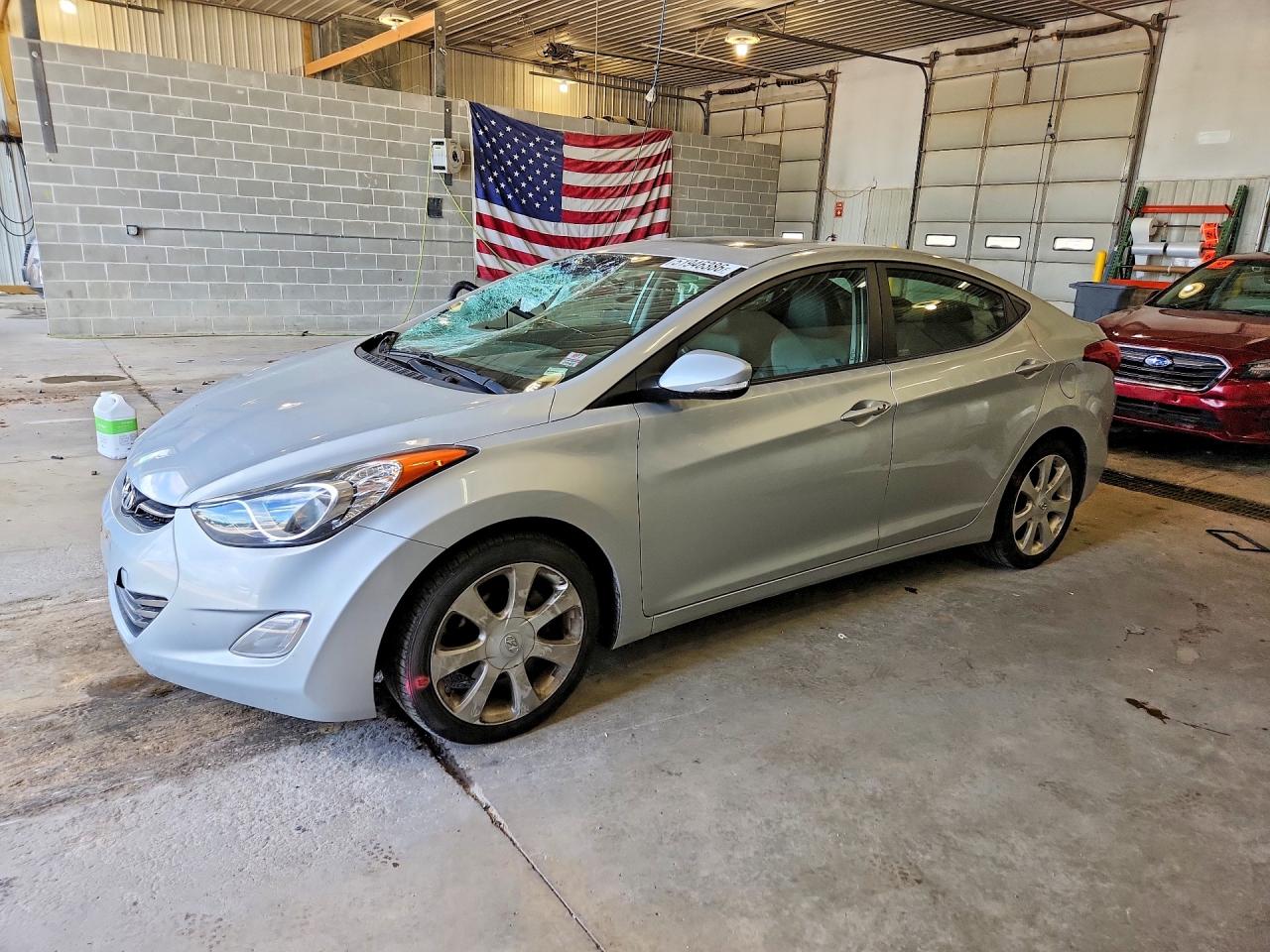 Salvage Hyundai ELANTRA Image