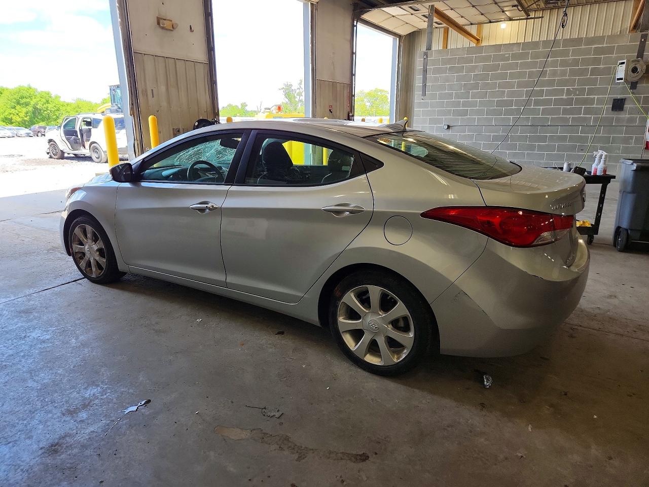 Hyundai ELANTRA Limited