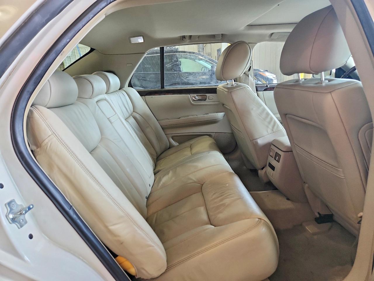 Cadillac DTS Premium Collection