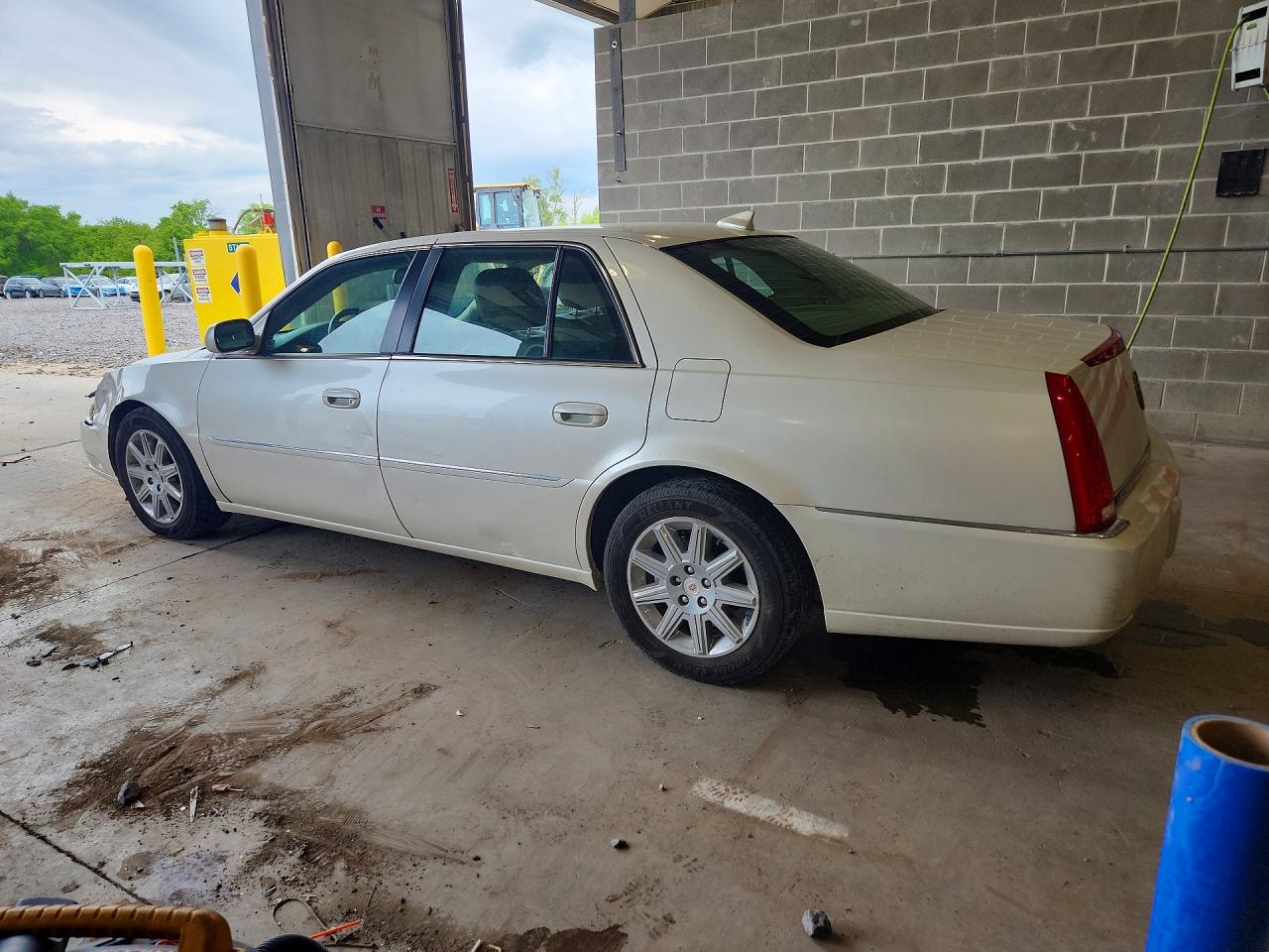 Cadillac DTS Premium Collection