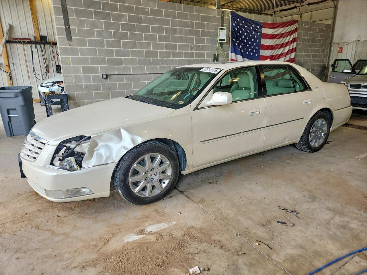 Salvage Cadillac DTS Image