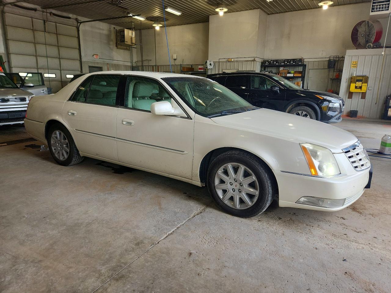 Cadillac DTS Premium Collection