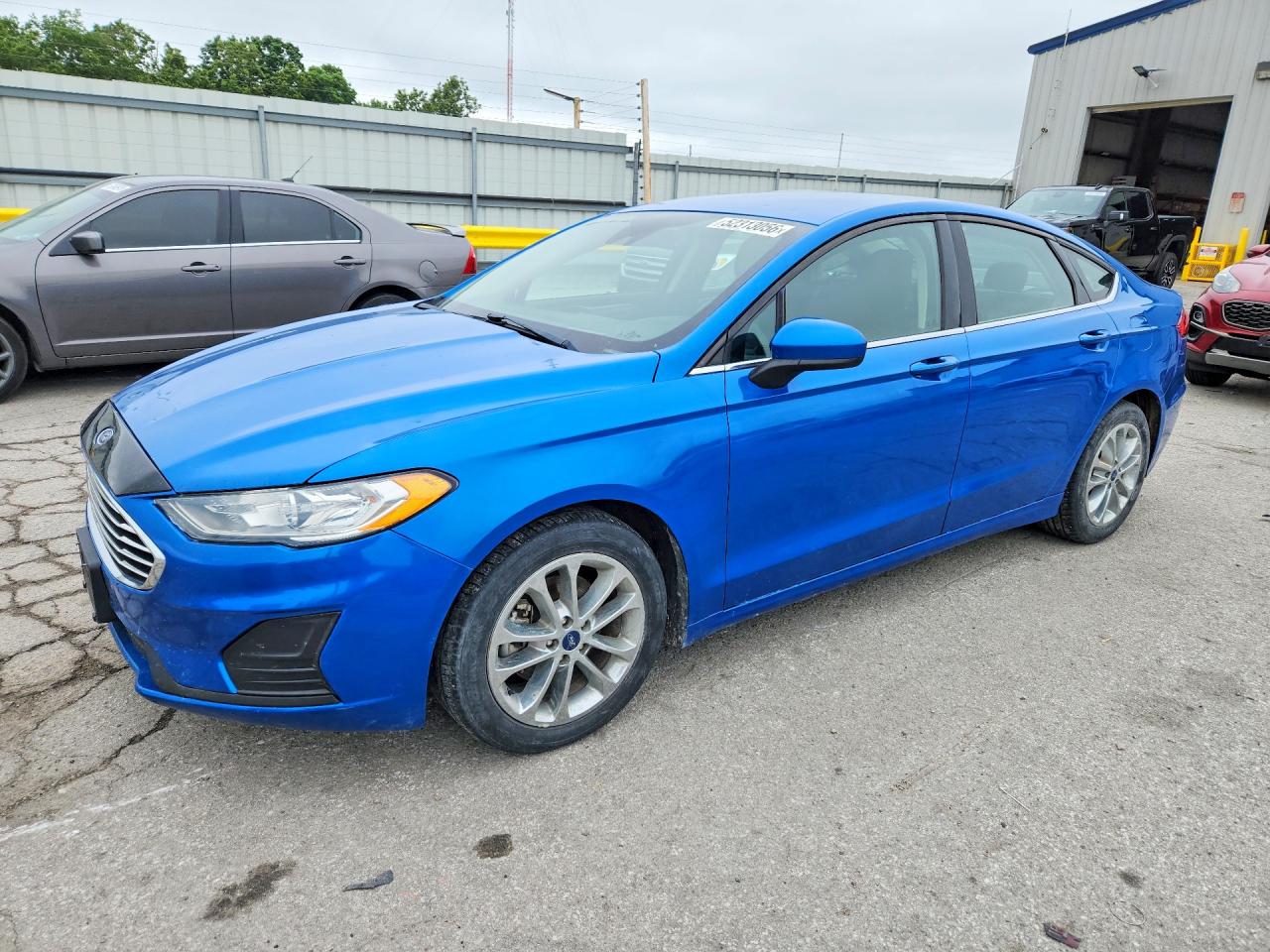 Salvage Ford Fusion Image
