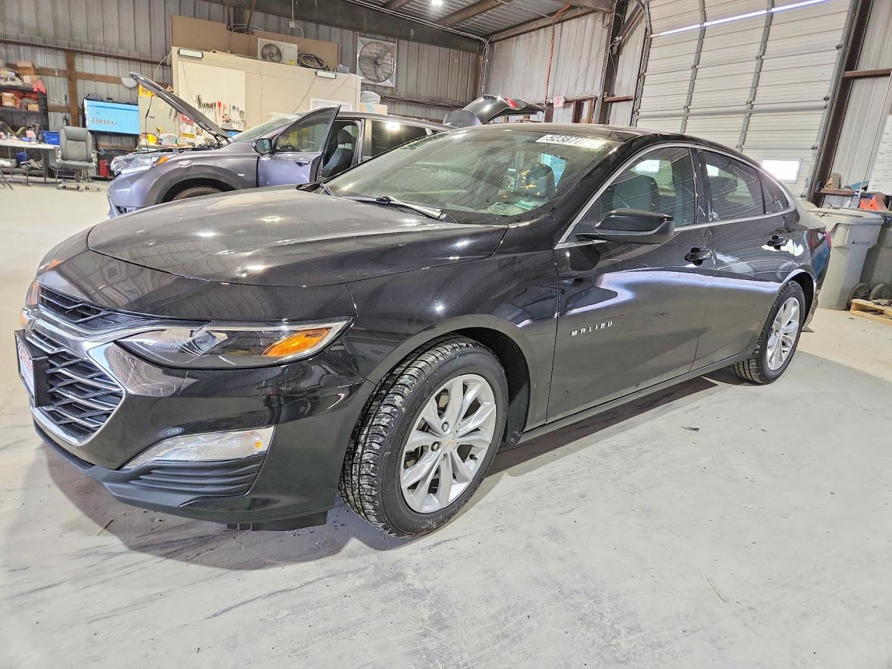 Salvage Chevrolet Malibu Image