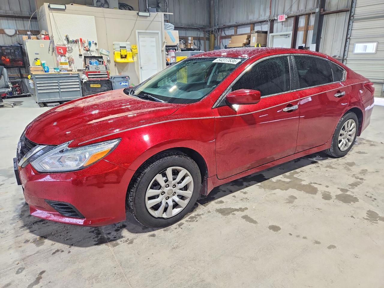 Salvage Nissan Altima Image