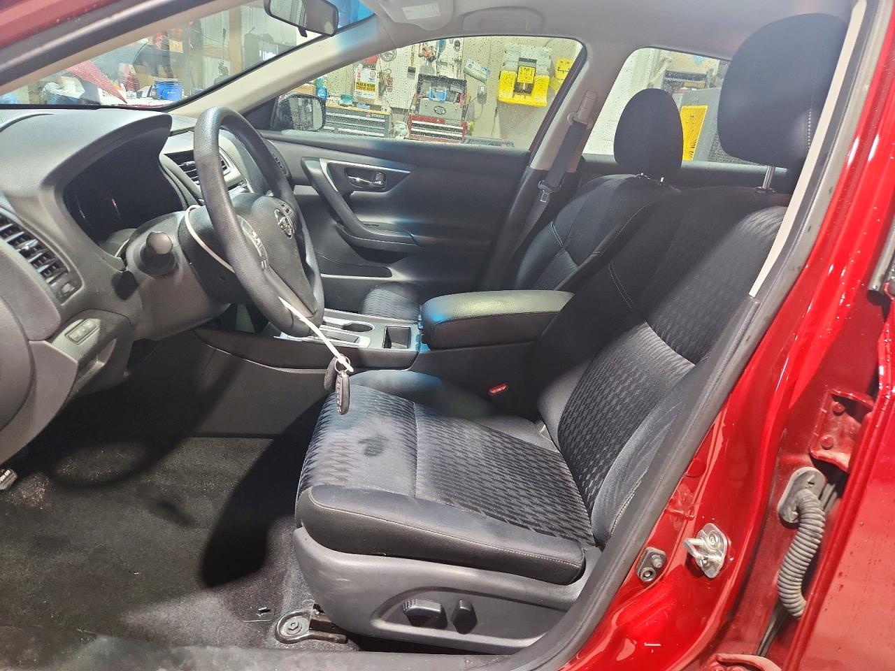 Nissan Altima 2.5 S