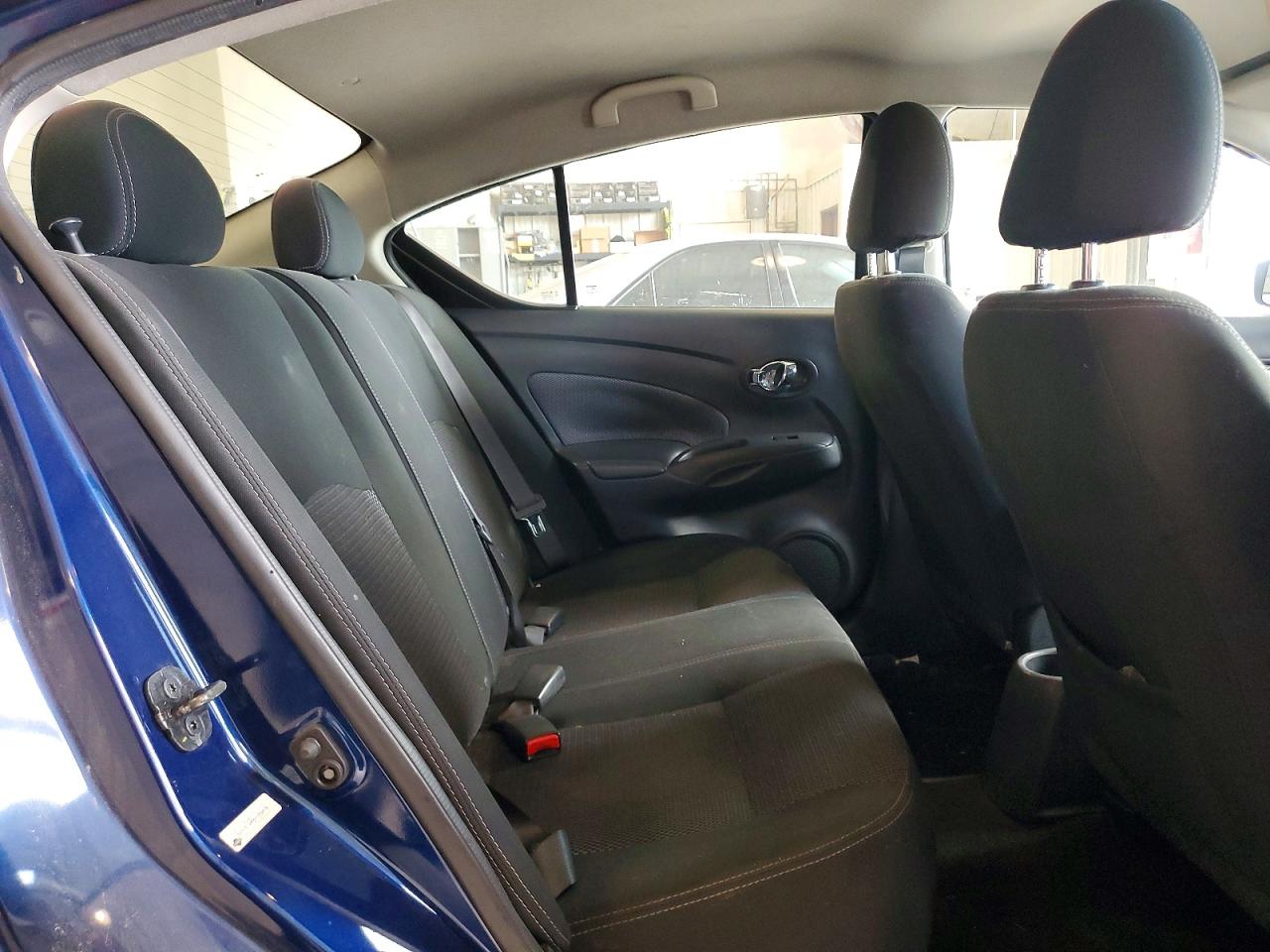 Nissan Versa Sv