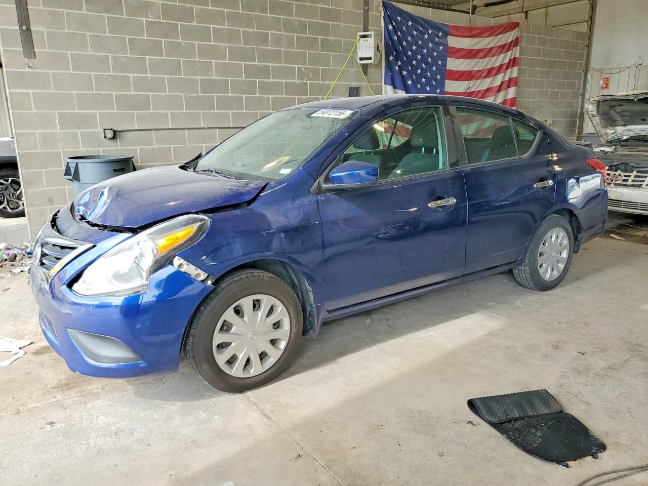 Salvage Nissan Versa Image