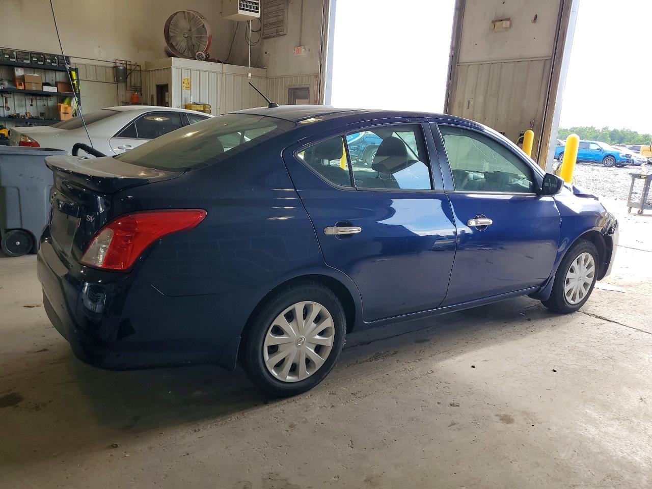 Nissan Versa Sv