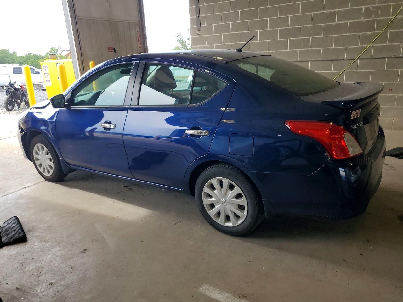 Nissan Versa Sv